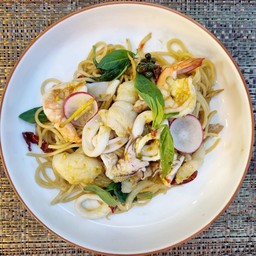 สปาเก็ตตี้ผัดขี้เมาทะเล