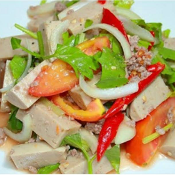 ยำหมูยอเป็นกับข้าว