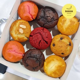 กล่อง 9 ชิ้น เค้กรวมทุกรส