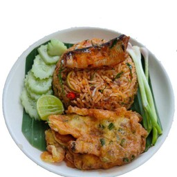 ข้าวผัดปลากระป๋อง