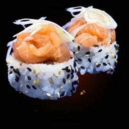 แซลมอนสับ โรล