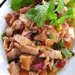 น้ำตกคอหมู ย่าง