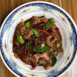 หมูสามชั้น ผัดกะปิ