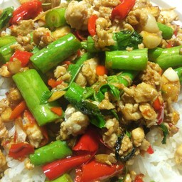 ข้าวกะเพราไก่