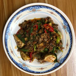 กบผัดเผ็ด