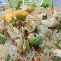ข้าวผ้ดไก่