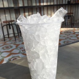 น้ำแข็ง.