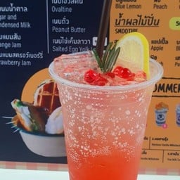 สตรอว์เบอร์รี่อิตาเลี่ยนโซดา