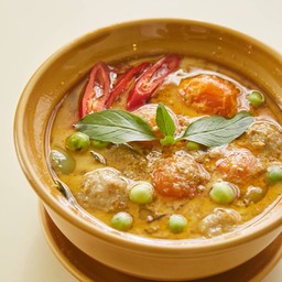 แกงเขียวหวานลูกชิ้นปลากราย