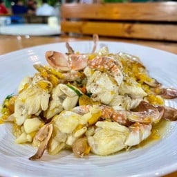 กรรเชียงปูม้า ผัดพริกเหลือง