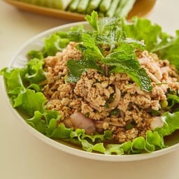 ลาบหมูหรือไก่