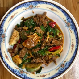 เก้งผัดเผ็ด