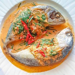 ราดข้าว ฉู่ฉี่ปลาทู