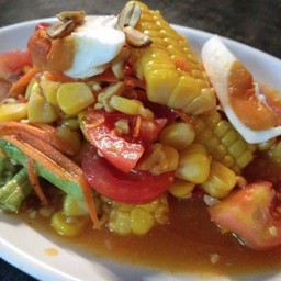 ตำข้าวโพดไข่เค็ม