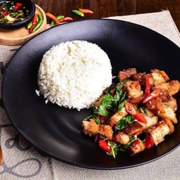 ข้าวกะเพราหมูกรอบ