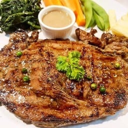 เส้นสปา&สลัด by เชฟโจอี้ ตลาดสวนหลวง