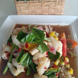 เจ๊เฟิร์น เพลินทวาร ตำ ยำ แซ่บ อาหารตามสั่ง