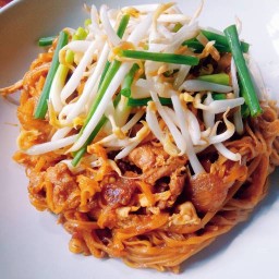 นิตย์ผัดหมี่โคราช ติดEnnergy fitness