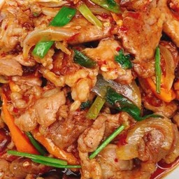 ผัดพริกเผาหมู