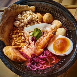 เส้นหมี่ต้มยำทะเลโบราณ