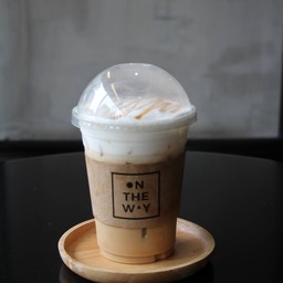 ชาไทยนมสดคาราเมลเย็น