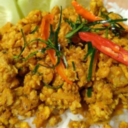 คั่วกลิ้งหมูราดข้าว