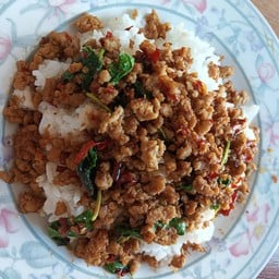 กะเพราพริกแห้งซอยบ้านนา