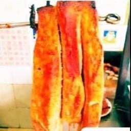 ข้าวหมูแดงนครปฐมสามย่าน