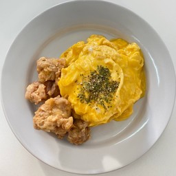 ข้าวไข่ข้นไก่ทอด