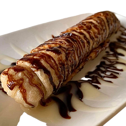 โรตีกรอบกล้วยหอม ราดนมข้นหวานและช็อคโกแลต