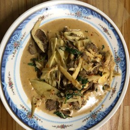 หมูแกงจุกสับปะรดกะทิ