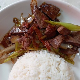 ผัดพริกหยวกตับหมูราดข้าว