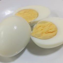 ไข่ต้มสุกฟองละ