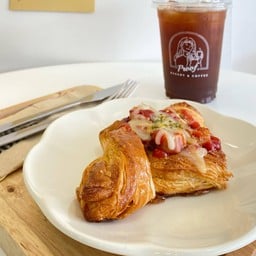 Danish pizza & Proof americano