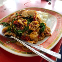 กะเพราหมูชิ้น