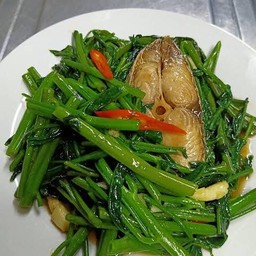 ผักบุ้งปลาเค็ม