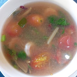 ต้มยำกุ้งน้ำใส-ใช้กุ้งไซส์40  5ตัว