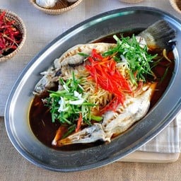 ปลากะพงนึ่งซีอิ๋ว