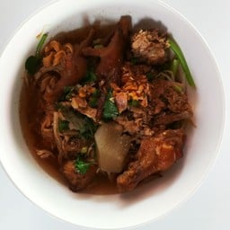ก๋วยเตี๋ยวแม่เกียง วัดหลวงพ่อโตบางพลี