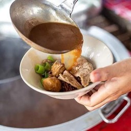 ก๋วยเตี๋ยวเรือเศรษฐี สาขา9