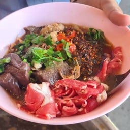ก๋วยเตี๋ยวบุฟเฟต์@ซีบาร์เมืองเอก