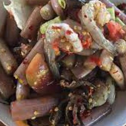 ตำสายบัวกุ้งสด