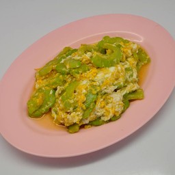 มะระผัดไข่