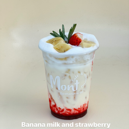 Bananamilk and strawberry