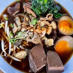 กินจั๊บกันต์ ก๋วยจั๊บน้ำข้น ( สูตรโบราณ )