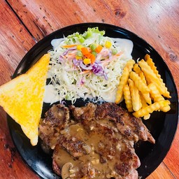 สเต็กหมูพริกไทยดำ (สันคอ)