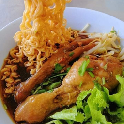 นายเดี่ยวเตี๋ยวตุ๋นจอมพลัง (เนื้อตุ๋น หมูตุ๋น ) &  ข้าวผัด &ตามสั่ง
