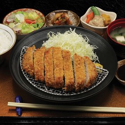 ชุดหมูชุบเกล็ดขนมปังทอด