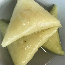 ข้าวต้มนำวุ้น ใส่นำ้เชื่อม
