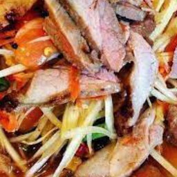 ส้มตำคอหมูย่าง